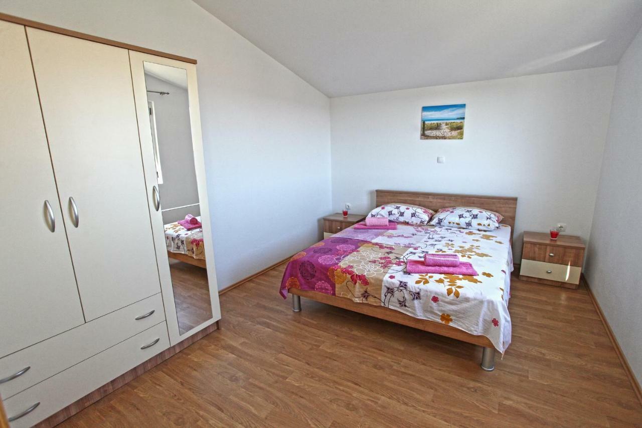 Apartments Ukic Kaštela Eksteriør bilde