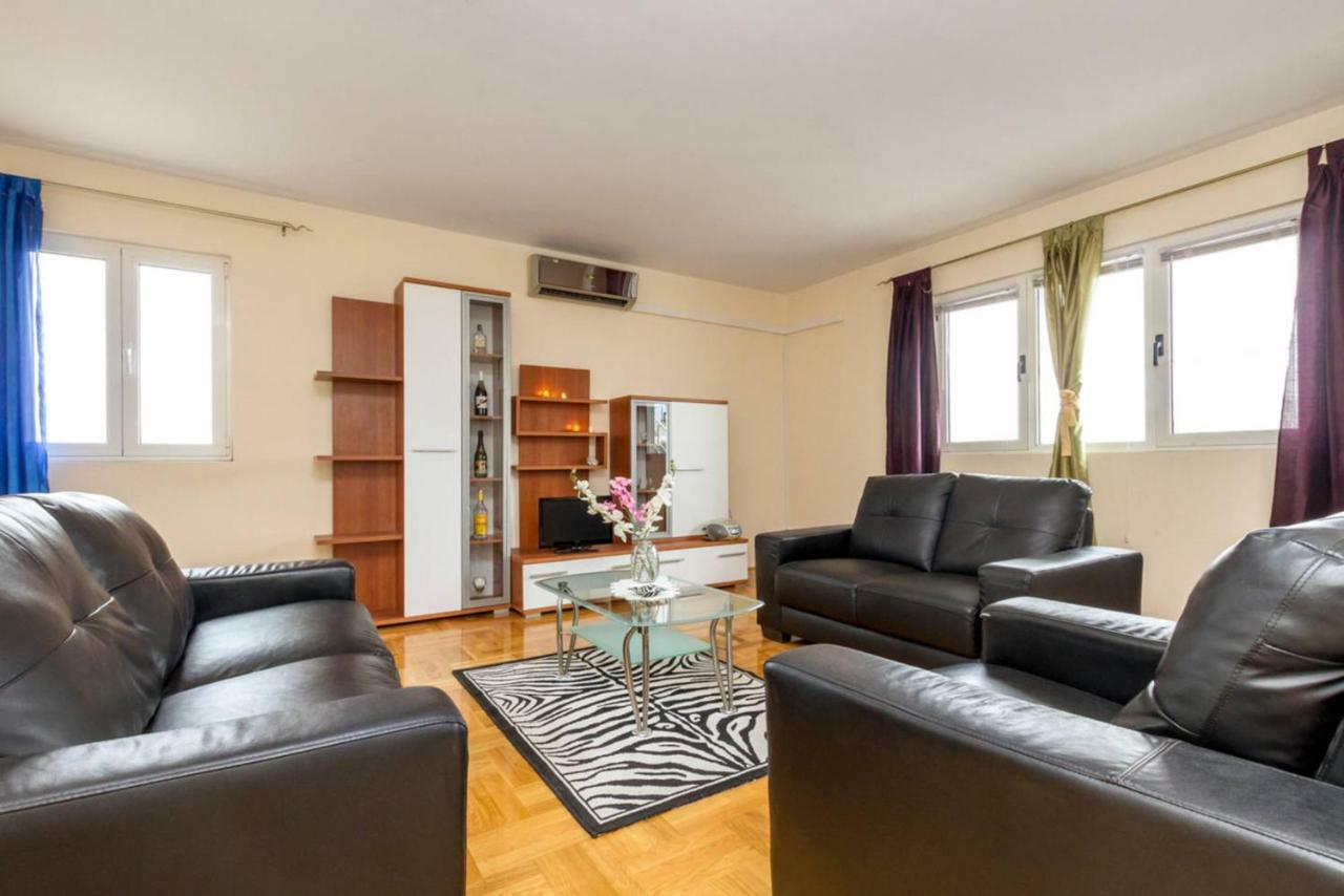Apartments Ukic Kaštela Eksteriør bilde