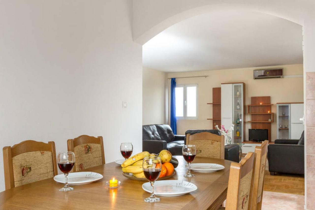 Apartments Ukic Kaštela Eksteriør bilde